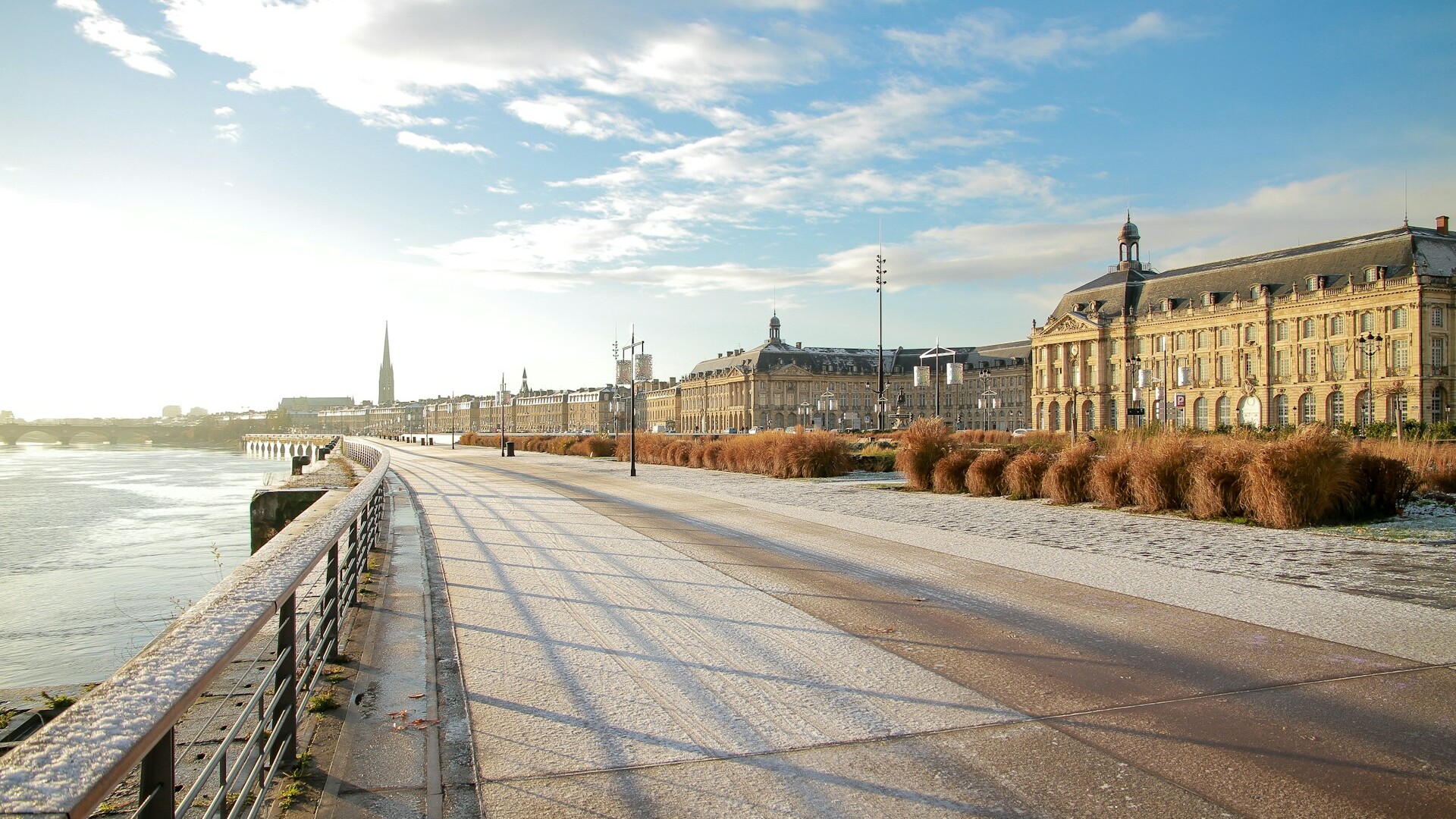 Piscine coque haut de gamme Bordeaux